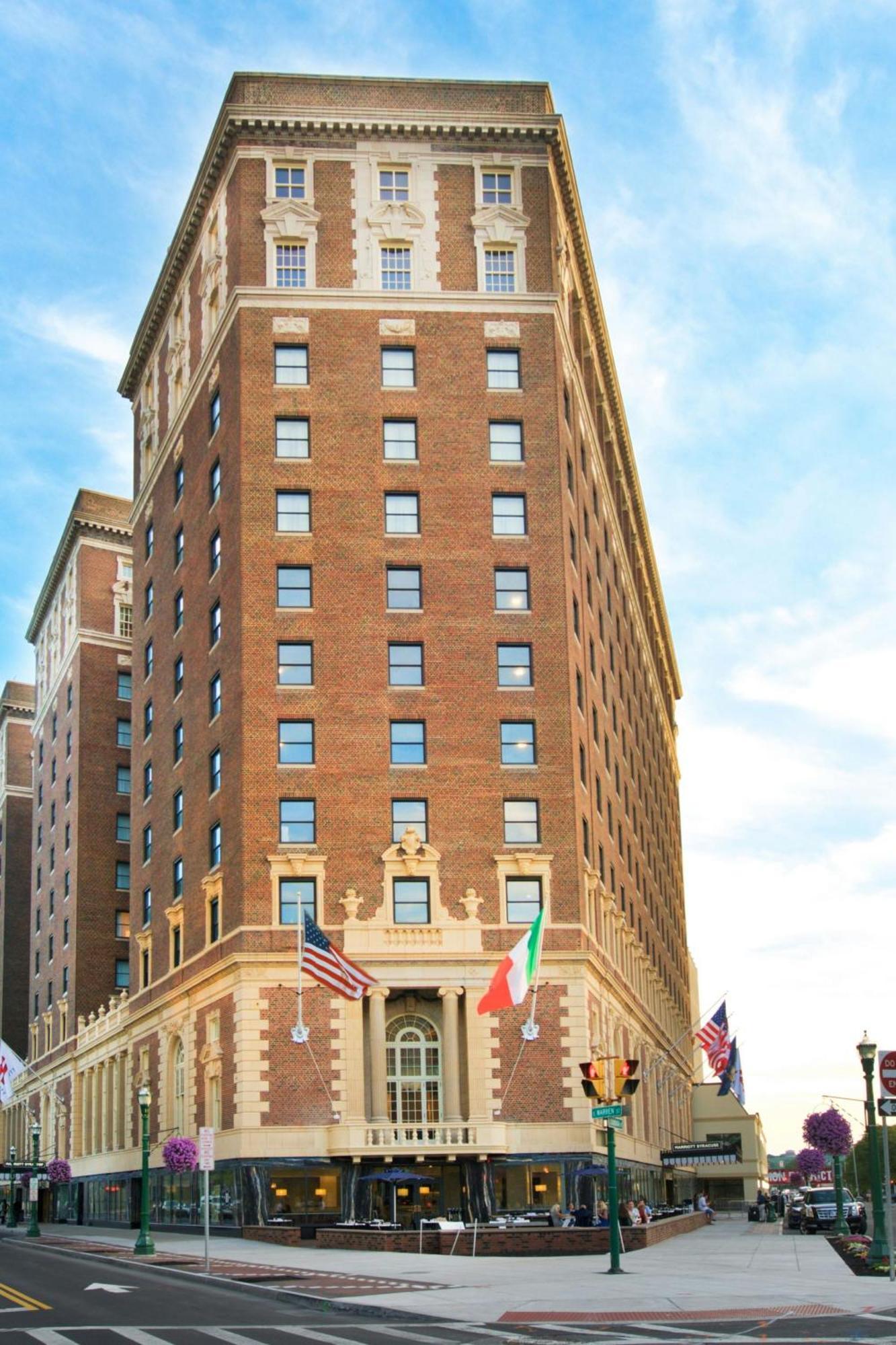 Отель Marriott Syracuse Downtown Экстерьер фото