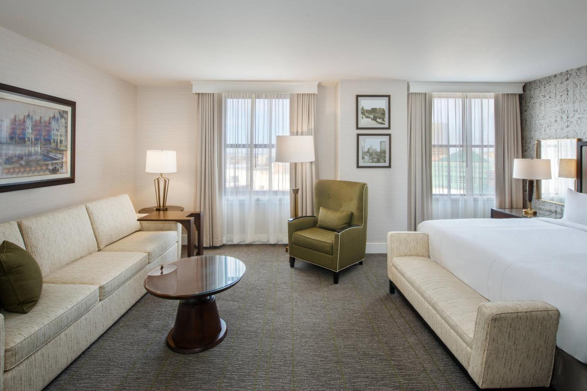 Отель Marriott Syracuse Downtown Экстерьер фото